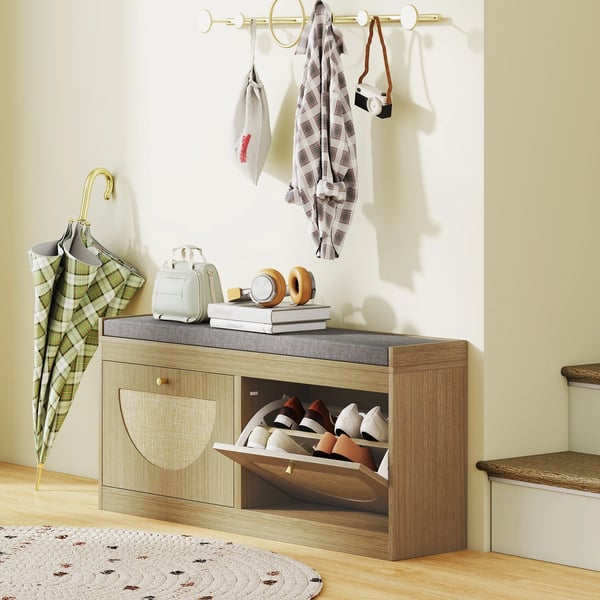 Skobänk - Skoskåp med sits - Stoppad sittdyna - Rattandörrar - Justerbar hylla - För 8 par skor - Trä - Minimalistisk stil - Natur