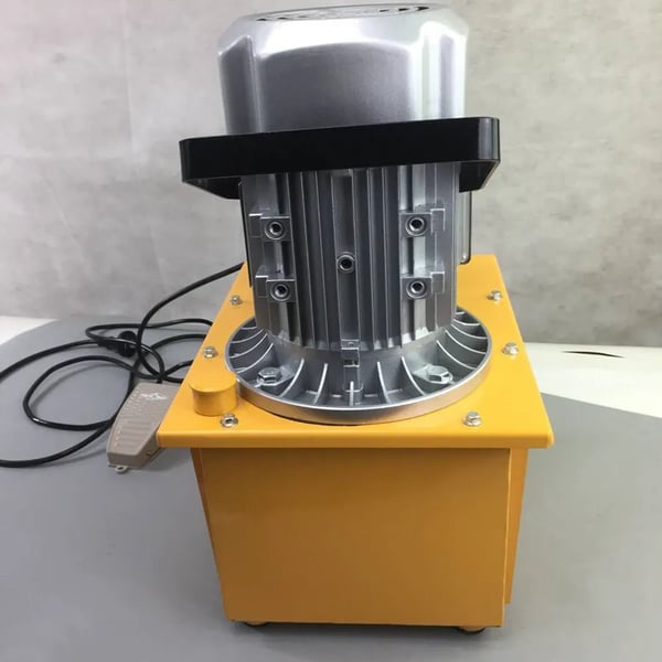 Elektrisk hydraulikpumpe - Hydraulikaggregat - 750 W - 10152 PSI - 1400 rpm - Med magnetventil
