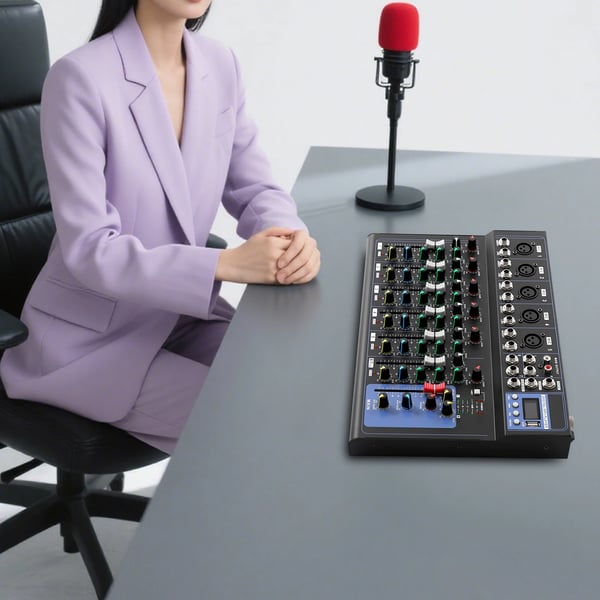 Lydmixer - DJ-mixer - 7-kanals - USB-tilslutning - 48V fantomspænding - AC100–240V strømforsyning - DC8V 2A - 33×23×3,7 cm - Sort