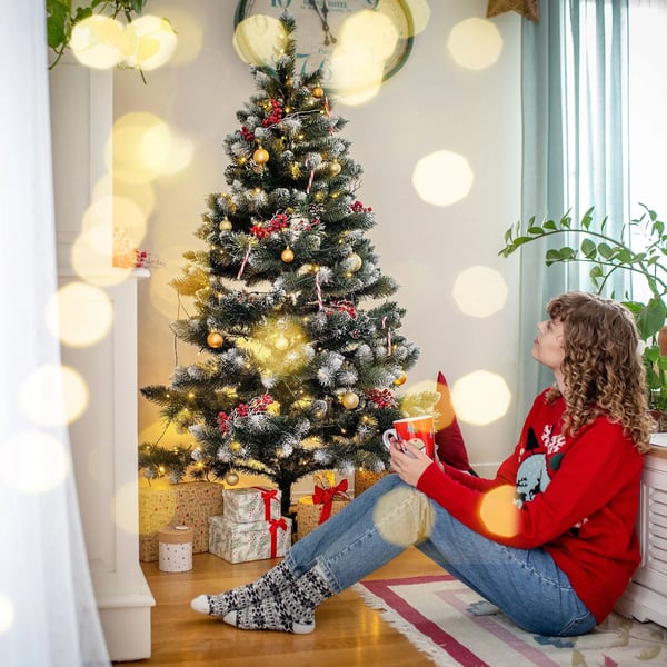 Kunstigt juletræ - Juletræ - Plastjuletræ - Realistisk Udseende - CE-godkendt - Uden Belysning - Ikke-elektrisk