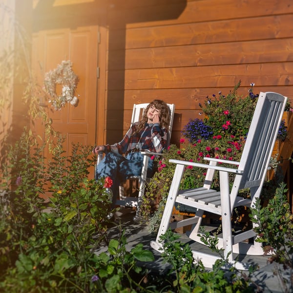 Have gyngestol - Gyngestol i træ - Til terrasse & stue - Ergonomisk komfort - Stabil ramme - Hvid