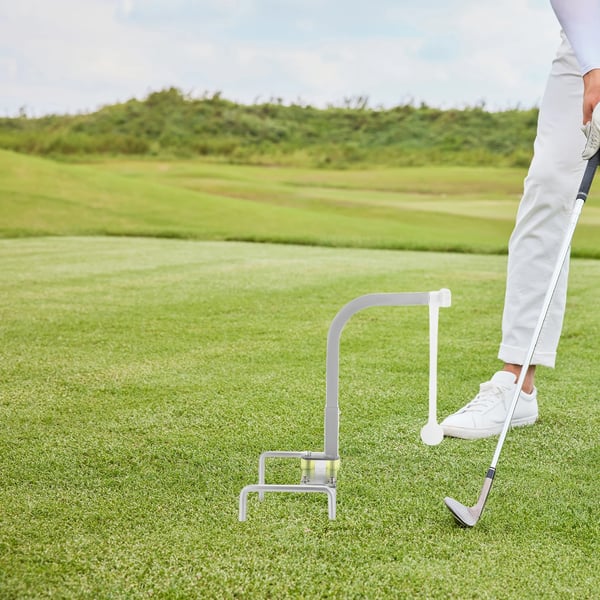 Golf sving træner - Træningshjælp - 360° Automatisk boldretur - Højde 44–49 cm, 5 niveauer - Rustfrit stål/jern/TPU - 24,5×16×49 cm - Sølv