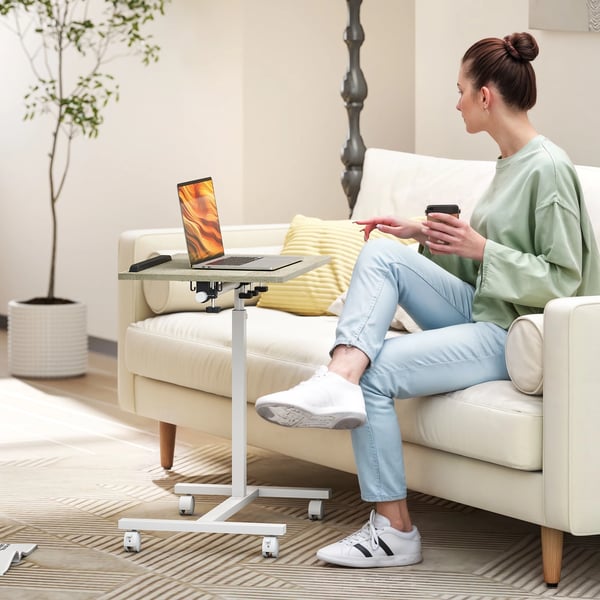 Rullbart sidobord - Laptopbord/Datorbord - Höjdjusterbart - Rektangulär - Trä - 100 cm - Vit