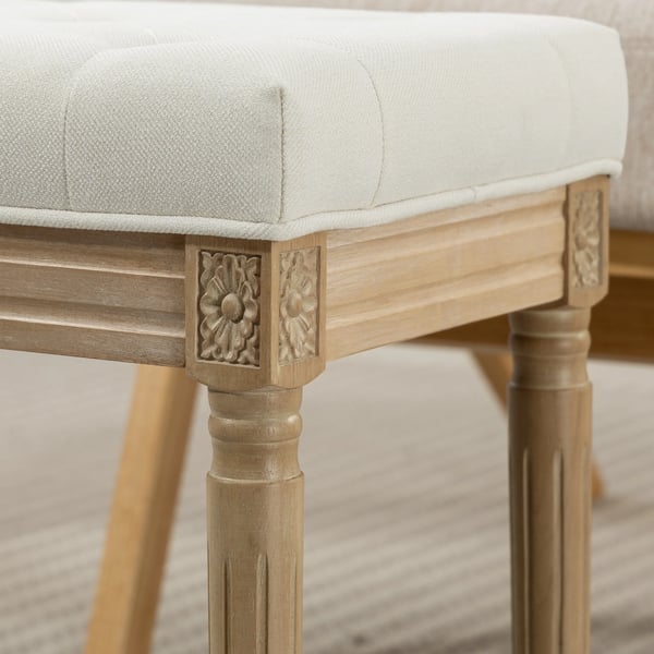 Fotpall - Ottoman - Rustik stil - Klädsel i linneimitation - Massivt trä - Snidade ben - Vadderad sits - 42×32×46,5 cm - Beige