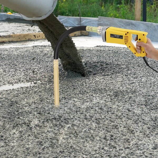 Elektrisk betonvibrator - Håndholdt - 800 W - 4500 o/min - Vibrationsområde 25–50 mm - Netkabel 1,5 m - EU-stik - Gul