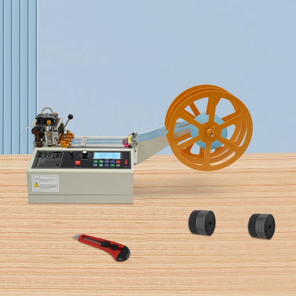 Båndskæremaskine - Automatisk bånd- og remskærer - Til nylon- og flettede bånd - Skærebredde 1–98 mm - Tykkelse op til 6 mm - Bakke Ø 38 cm - Hvid