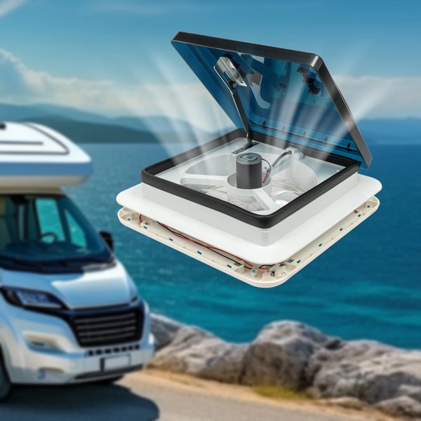 Matkailuauto/Asuntovaunu Kattotuuletin - 28×28 cm 12V tuuletin - Ruostumatonta terästä, LED-valo, 33 dB, 10 lapaa, 30 m³/min, 3,6 W - Musta