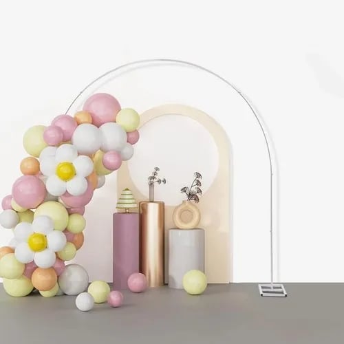Bryllupsbue - Metal ballonbue stativ - 2,3 m højde & bredde - Jern, pulverlakeret - Bæreevne 4–5 kg - Fod 25×50 cm - Hvid