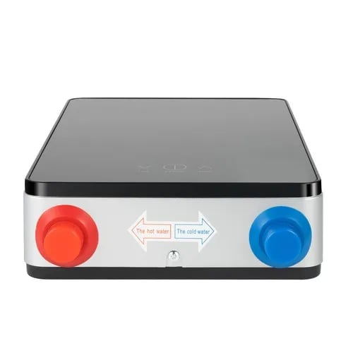 Vandvarmer - Elektrisk 6500 W - Justerbar 30–55 °C - IPX4 - 220 V 50 Hz - 29,5×18,5×6,5 cm - Rustfrit stål - Med brusehoved - Sort