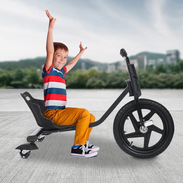 Drift trehjulet cykel til børn - Drift trike - Baghjul med lys - Justerbart sæde - Skridsikre pedaler - Max 80 kg - Sort