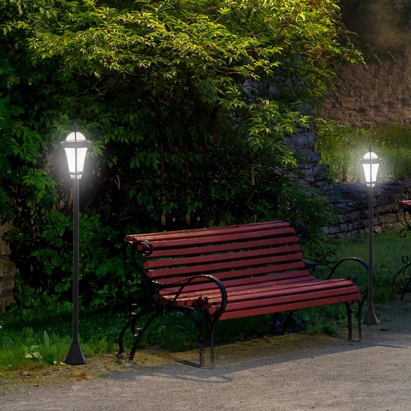 Solcells trädgårdslampor på stolpe - Set med 2 - Kallvitt 6000K LED - IP44 - Laddningsbart batteri - Mått 18,5×18,5×129 cm - Svart