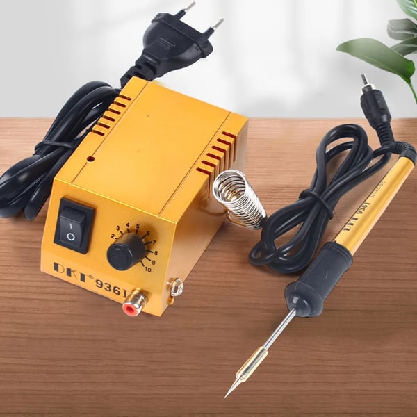 Mini loddekolbestation - 12V lavspænding - Justerbar 50–450°C - 10-trins temperaturkontrol - Til elektronik, telefon & PC-reparation - Guld