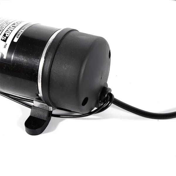 Vandpumpe - Membranpumpe - 220V - Selvsugende - 160 PSI - 5,5 L/min - EU-stik - Til autocamper/campingvogn/båd - Sort