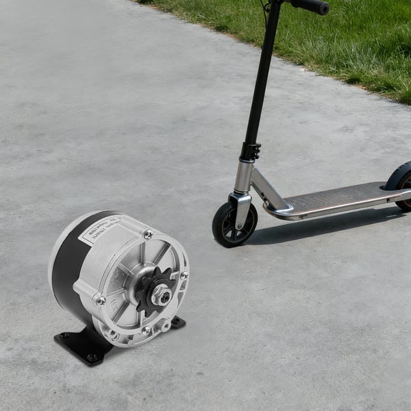 DC gearmotor - Børstet 12V elmotor - Reduktionsgear - Hastighed 2750 omdr/min - Kobbervindinger, jernhus - Til elcykel og elscooter