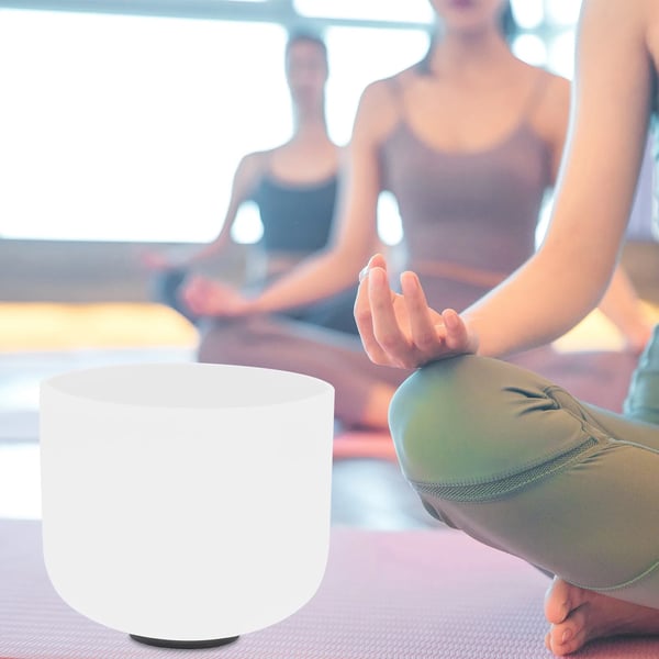 Hjerteformet krystal syngeskål - Frostet kvarts - 20 cm diameter - Perfekt klang - Til meditation - Med gummiring