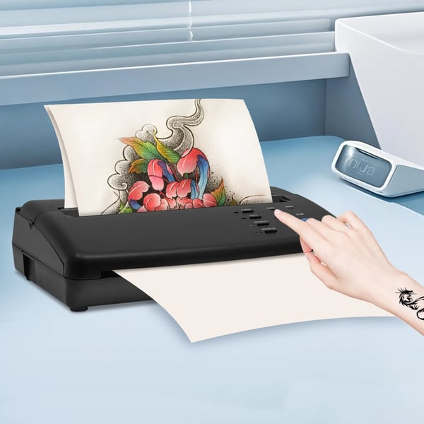 Tatoveringsskabelon-overførselsmaskine A4 - Termisk kopimaskine/printer - 21 cm Scanningsbredde - Høj Opløsning - 100–240 V, 50–60 Hz - Sort
