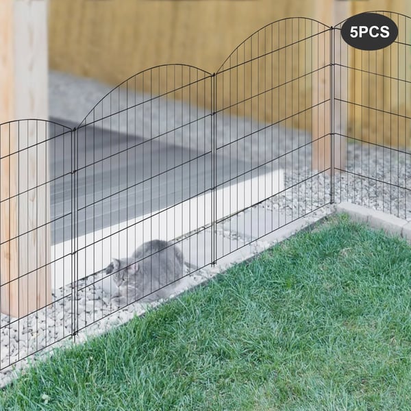 Havehegn i jern - 5-delt sæt - Gravesikring - Til hunde og høns - Maskestørrelse 4 cm - Højde 81 cm - Samlet længde 356 cm