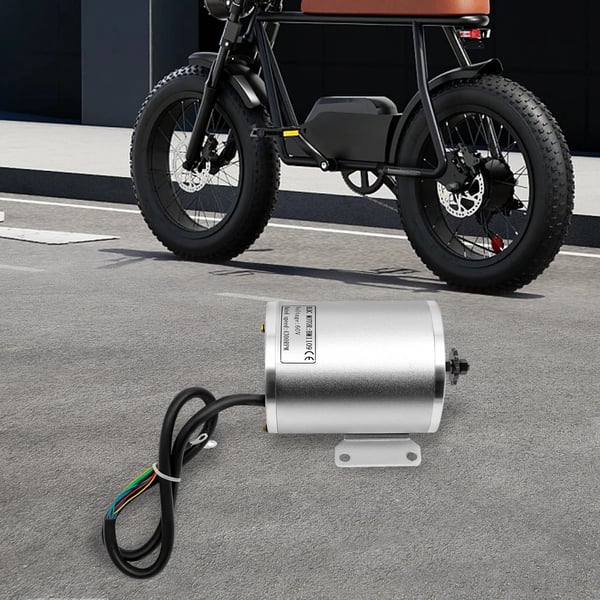 Børsteløs motorsæt - Motor med justerbar 3-trins controller - Lavt støjniveau - Kølehuller - Nem hastighedsregulering