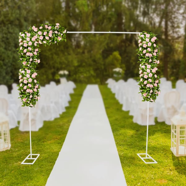 Baggrundsstativ til bryllup - Justerbar metalramme - 2,4×2,4 m - Bæreevne 3–5 kg - Base 23×50 cm - Til fest & event - Hvid