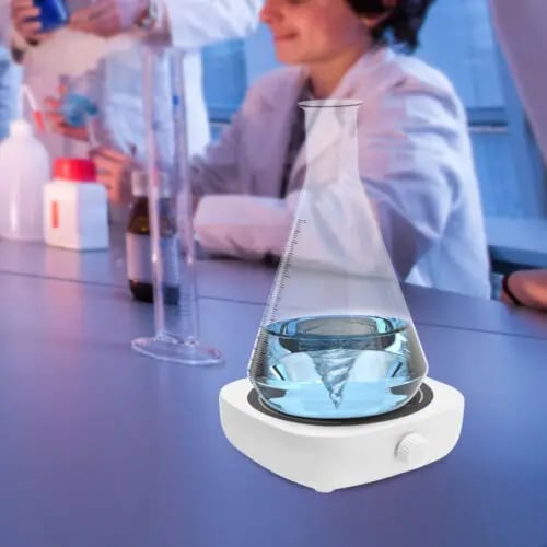 Magnetomrører - Laboratorieomrører - Justerbar Hastighed op til 4000 rpm - Kapacitet 1 L - Kompakt - ABS-kabinet - Nem Betjening