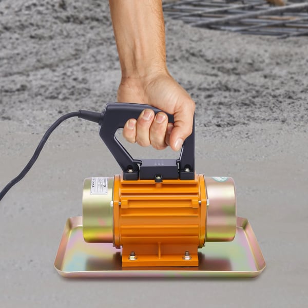 Betonvibratormotor - Vibrationsmotor - Enfaset - 250 W - 220 V 50 Hz - 200 kg vibrationskraft - 3500 omdr./min - Kabel 1,5 m - Guld