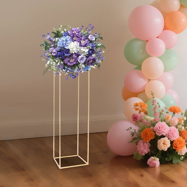 Blomster- og plantestativ - Centerpiece til bryllup - Jern med jernbund - Mål 29x29x100 cm - Til fest & hjem - Guld