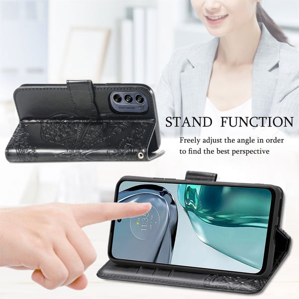 SKALO Motorola Moto G62 5G Mandala Butterfly Flip Cover - Sort