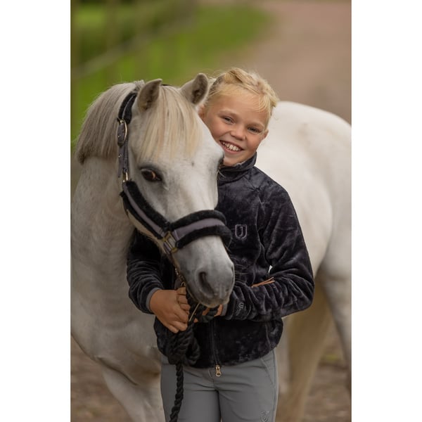 Dagmar Softpilejacka Junior Svart 158/164