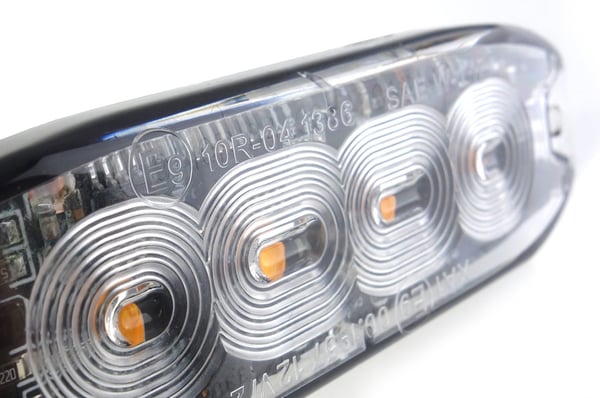 Flad advarselsblinklampe 4 LED R65 R10 12-24V AMIO-02298