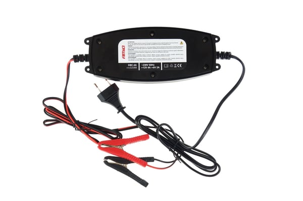 Digitaalinen tasasuuntaaja akkulaturi 6V 12V - 2A 4A - DVL DBC AMIO-02088