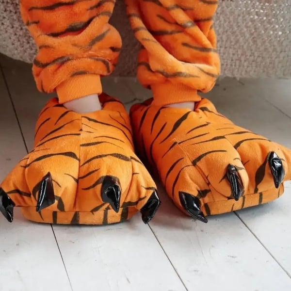 Mjuka barntofflor med 3D-tigertassar och klor 27-32