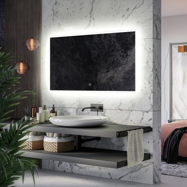 LED Spegel med Touch Switch ALASTA Boston 90x90 cm