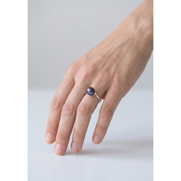 Ring - Pärlor & Färger - Sötvattenspärla 8-9 mm - Svart Tahiti - Vitt Guld 375/1000 - Diamant