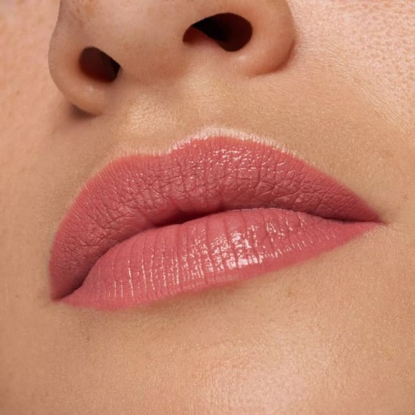 Läppstift - SATIN GLOW - #02-Blushin It - 3,5 gr - Satinfinish