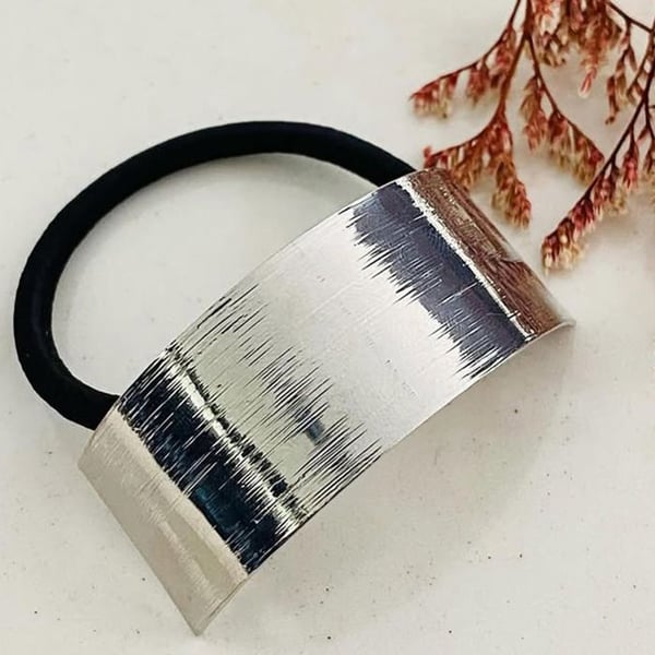Rektangulär Silver Svart / Silver Ringad Hår Snodd