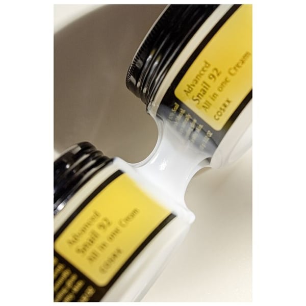 Fugtgivende creme - Cosrx - ADVANCED SNAIL 92 - 100 g - Alle hudtyper - Creme tekstur