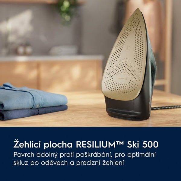 Strykjärn - Electrolux - Renew 800 - Framsystem - Dampfknapp - Ridskyddad sula