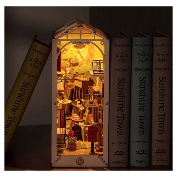3D Model - ROLIFE - Sunshine Town - Træ Bogholdere - DIY - Miniature Hus