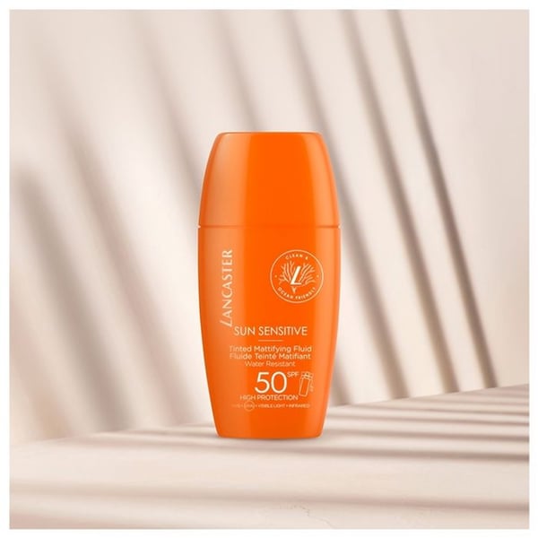Lancaster Solkänslig Tinted Mattifierande Fluid Spf50