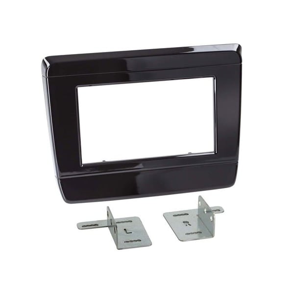 Framsida till bilradio 2-DIN Isuzu D-Max(BTF) 11/2020-2024 svart piano