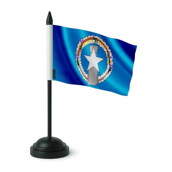 Bordflagga för Nordmarianerna – 14 x 21 cm – Polyester – Svart Plastfot – Pixelforma