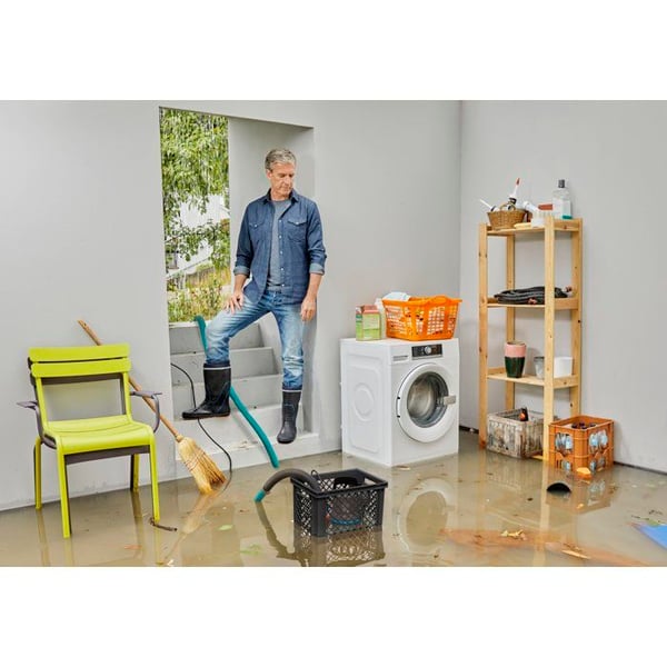 Översvämningskit - GARDENA - 9000 - 10 m tryckslang + 29 L låda - 9000 l/h - 300 W - Med tillbehör