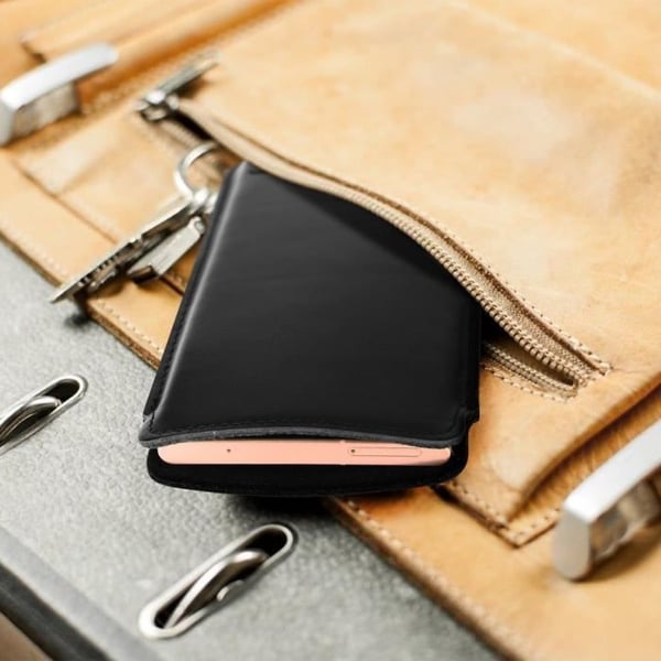 Smartphone-väska - AVIZAR - Slim Black - Italienskt läder - 360° skydd