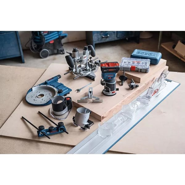 Affleureuse utan sladd GKF 18V-8 - BOSCH - utan batteri eller laddare - tillbehör - L-Boxx - 06016C2003