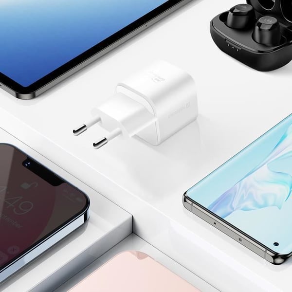 USB C-laddare - SWISSTEN - 20W - Kompakt - 1,2m USB C-kabel - Snabbladdning