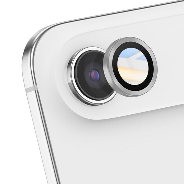 Skydd för kameramål med förstärkt silverram för iPhone Air