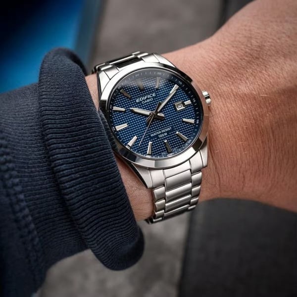 Herrklocka - CASIO - Edifice EFV-160D-2AV - Blå urtavla - Armband i stål - Vattentålighet 10 Atm