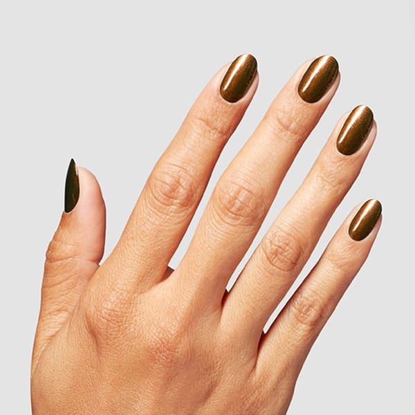 Nagellack - OPI - Nail Lacquer What's Your Mani-Tude? Band Tease - Mörkbrun - Kopparmetalliska reflektioner - 15 ml