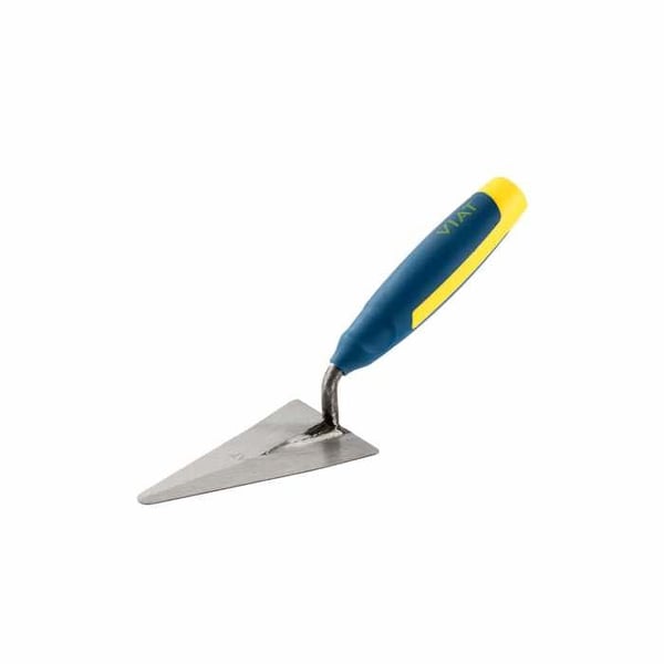 Rund svetsad ögla i behandlad stålplåt med ergonomiskt handtag i två material för ökad komfort. Mått: 73x12