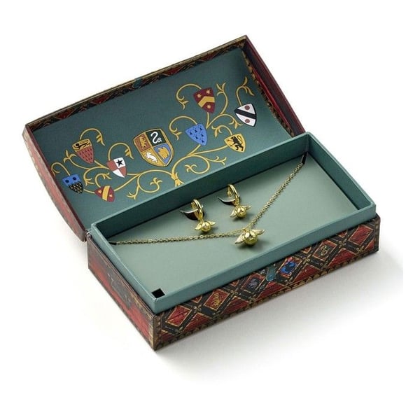 The Carat Shop - Harry Potter - Quidditch låda med smycken, Gyllene Snitch-halsband och Huggy creole örhängen (Guld).